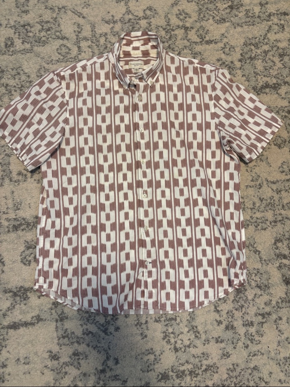 Club Monaco Short-Sleeve Geometric Button-Down in Red and White